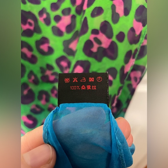 100% Silk Wrap/Scarf - Picture 5 of 5